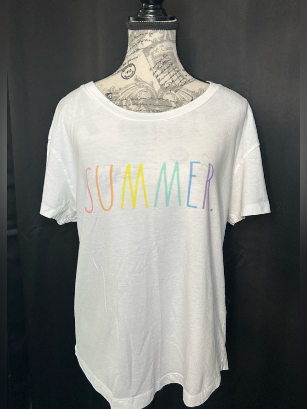 Women’s Colorful Summer Graphic Tee (L)
